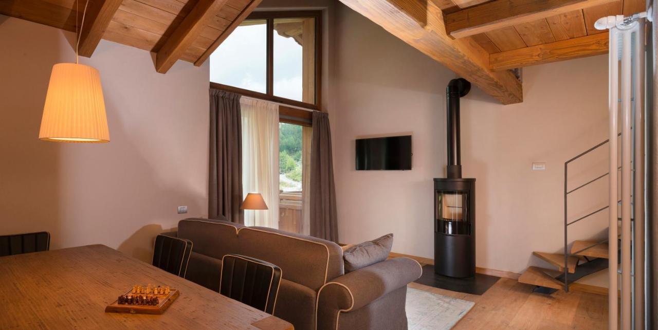 بيريوِل تْشيرفينيا 3 Chalets Aparthotel المظهر الخارجي الصورة
