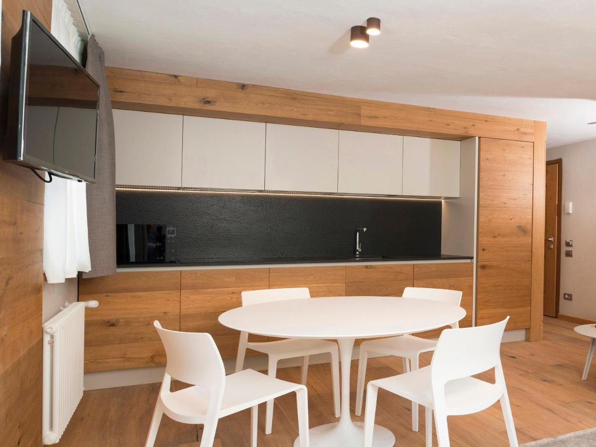 بيريوِل تْشيرفينيا 3 Chalets Aparthotel المظهر الخارجي الصورة
